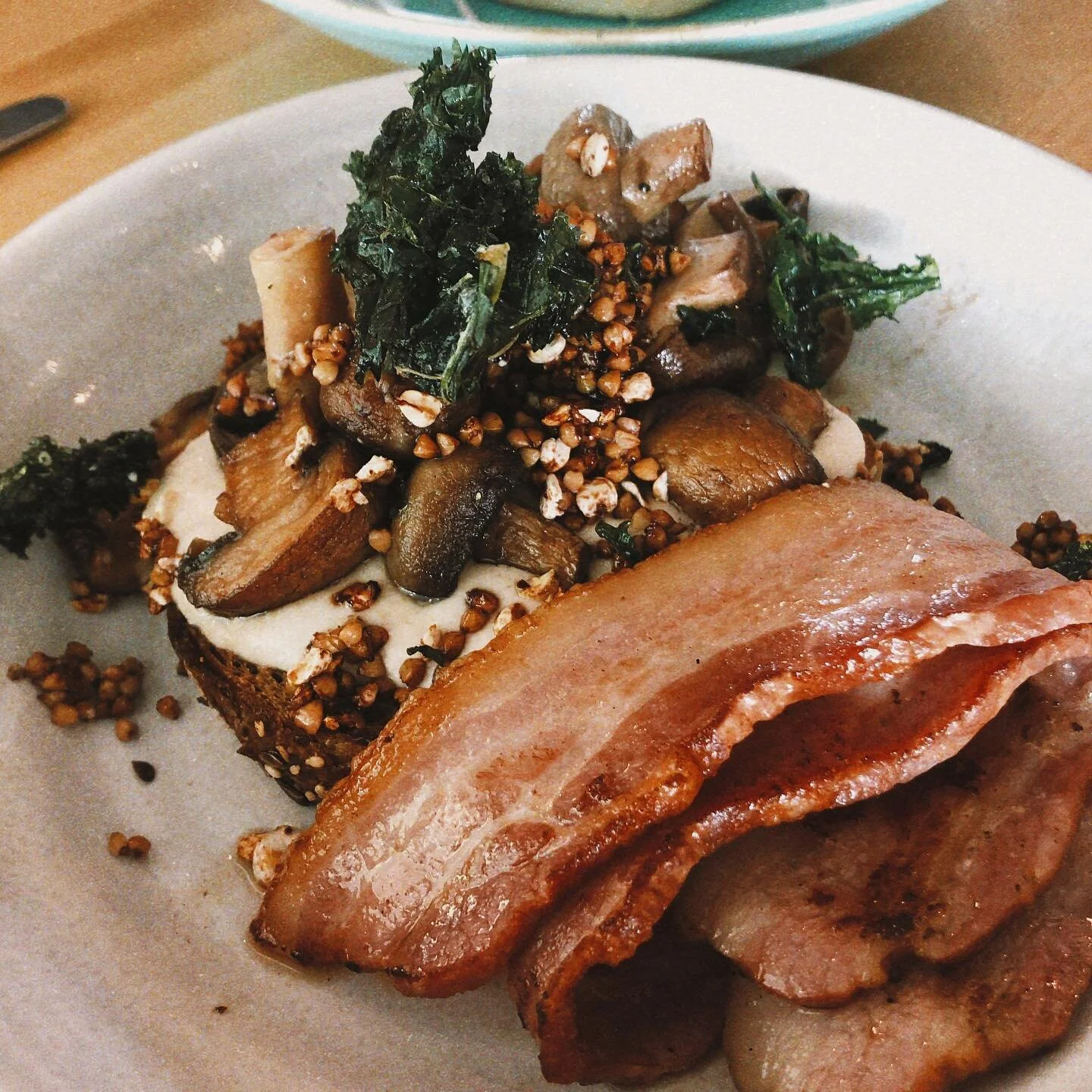 I was down in Hamilton for the @lugtonsroundthebridges last Sunday and was mighty impressed with the ole &lsquo;Tron. We treated ourselves to a post-run brunch at @greystkitchen which I&rsquo;m happy to report was fantastic. My iced Americano was just what I needed; it had bright caramel notes and came from their own roastery. 

I had their panfried mixed mushrooms with macadamia purée, crispy kale, buckwheat clusters on five grain toast, with a side of bacon of course. I couldn&rsquo;t get enough the sweet and salty buckwheat clusters, offset but the delicious bitterness of kale and the mellow sweetness of the macadamia purée. Easily one of the best brunch dishes I&rsquo;ve had all year.

Eager to set a new record for most burgers eaten in one weekend, the boy ordered the fried chicken burger served on a Volare bun with kewpie mayo, cos lettuce, red onion and house made chilli jam. The burger was an unexpected East-meets-West affair with notes of lemongrass.

They&rsquo;d make me a happy girl if Grey Street Kitchen opened up in Auckland. Until then, I guess I&rsquo;ll just have to drive down for the real deal instead.

#eatitauckland #greystkitchen #greystreetkitchen #hamilton #hamiltonbrunch #hamiltonfood #hamiltonfoodie #hamiltoncafe #hamiltoneast #hamiltoneastfood #brunch #coffee #hamiltoncoffee