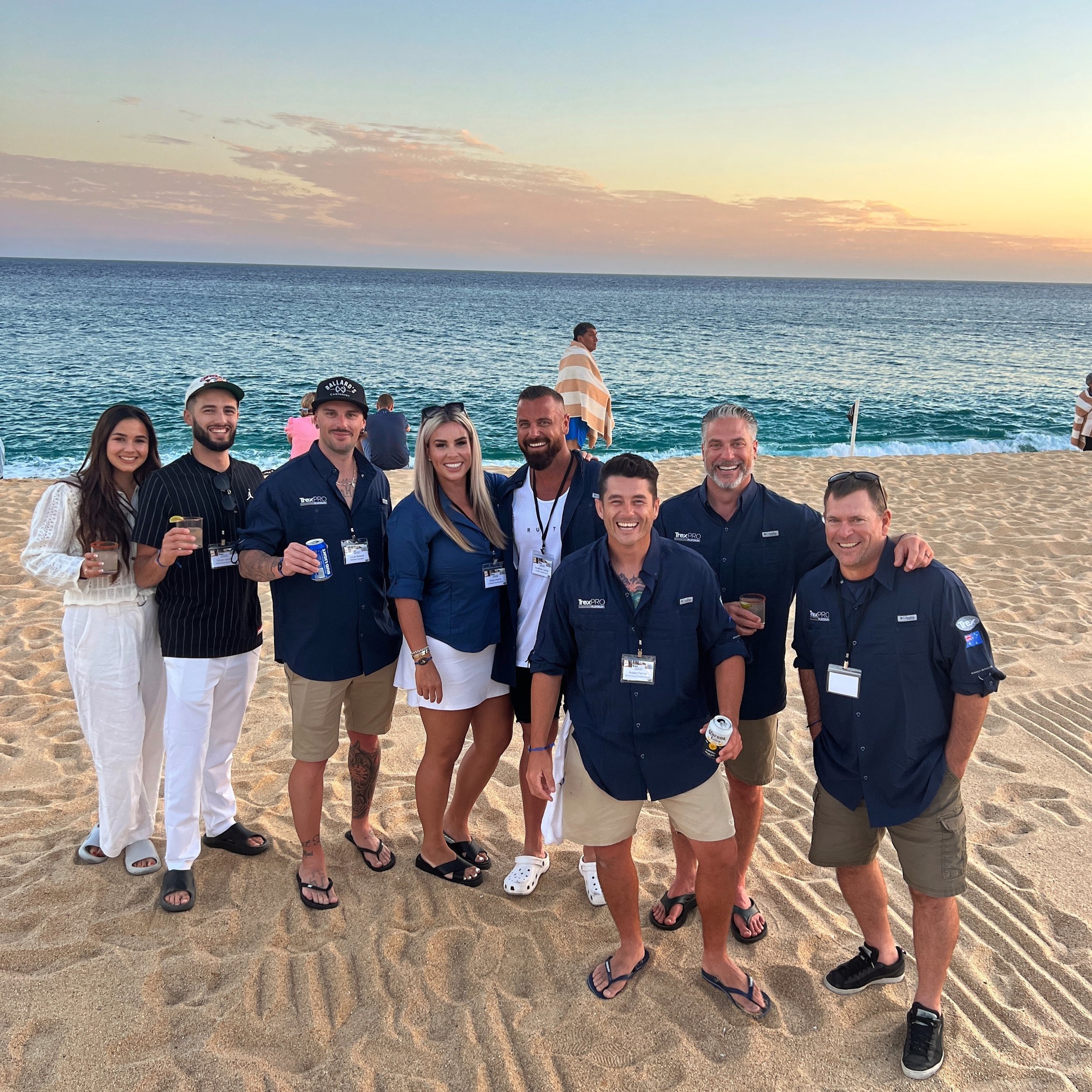 That&rsquo;s a wrap on Cabo 🇲🇽

We had the time of our lives over the past week all thanks to @trexcompany 

Stay tuned for some highlights of our trip coming soon&hellip;

#jclarkeconstructions #thedecksperts #trexproplatinum  #trexpropirates - Ap