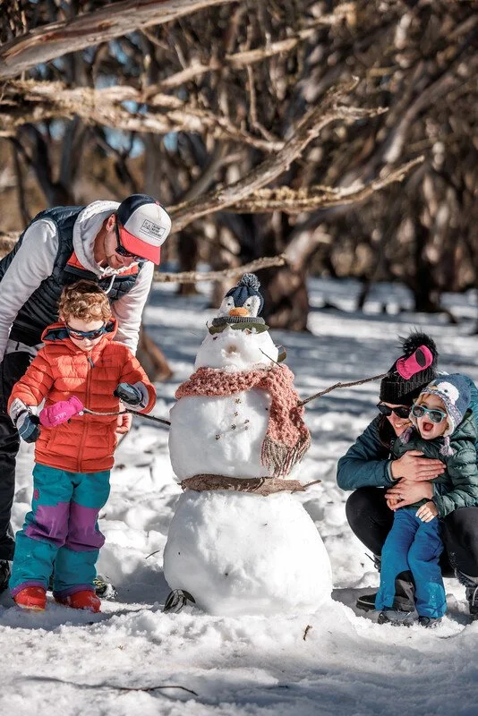 Family snow day in the Victorian High Country within reach of Dunmore Farm
