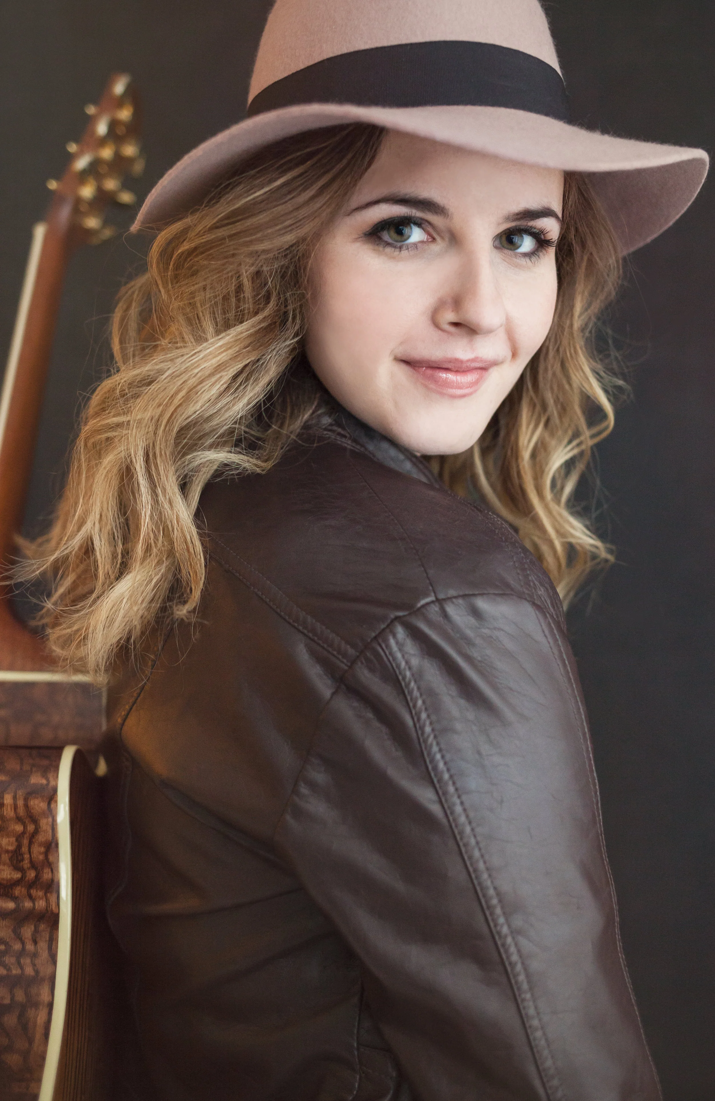 toria high rez (13 of 15).jpg
