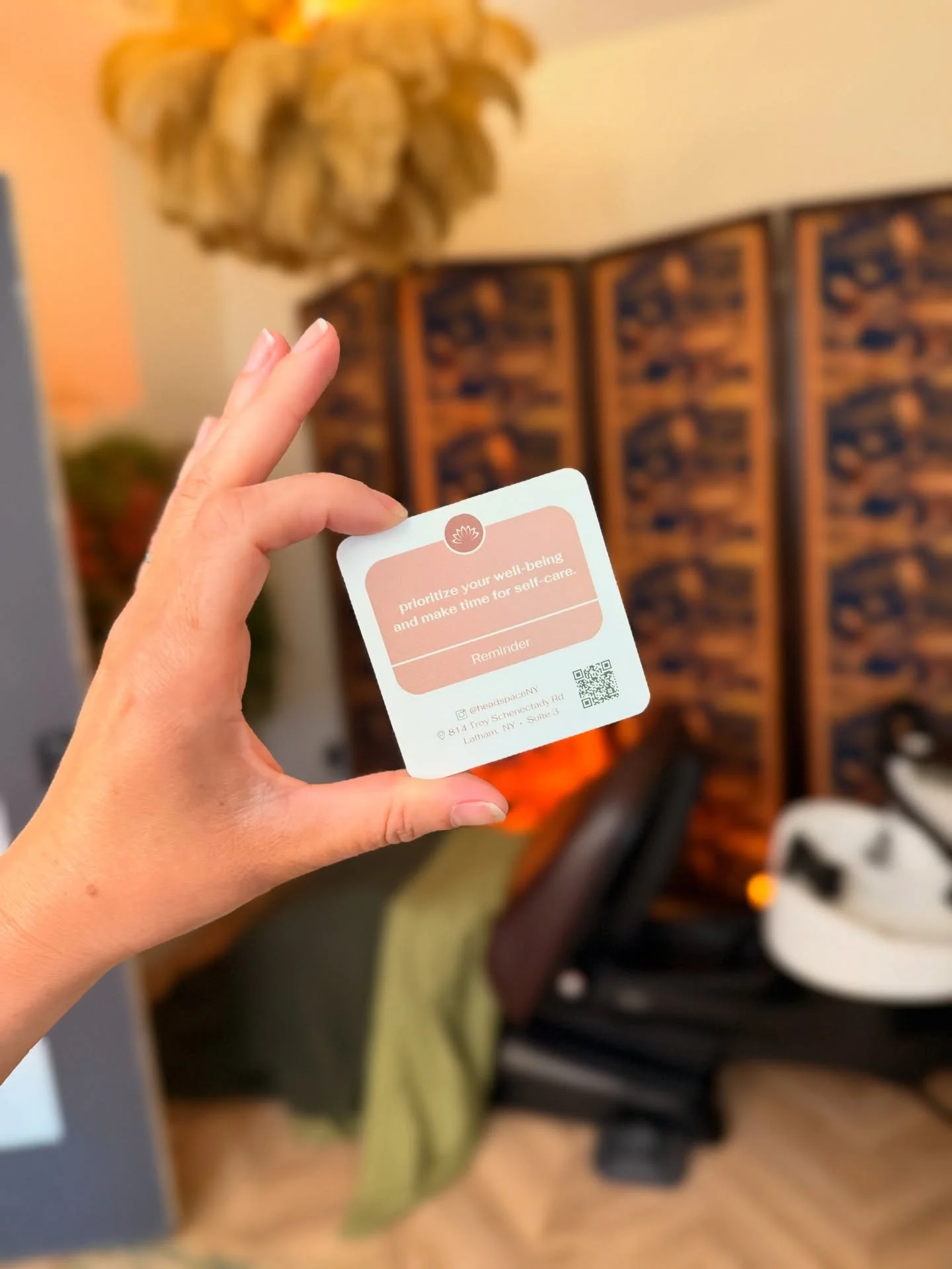 In case you needed the reminder... it's ok to prioritize yourself 🫶🏼 
Healthy hair stairs with a balanced scalp and a clear mind ✨ 
- Headspace NY - 📍 Latham
Headspa - wig parlor - scalp care
conveniently located in the New York capital region