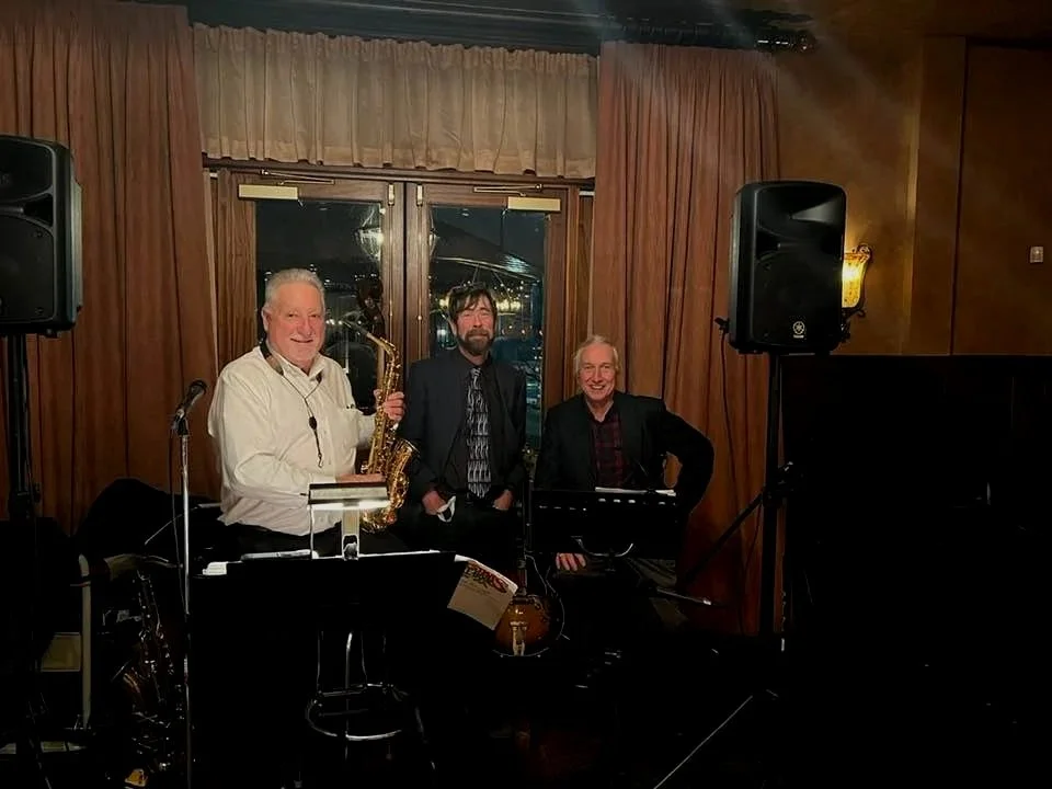 the jazz comittee playing.jpg