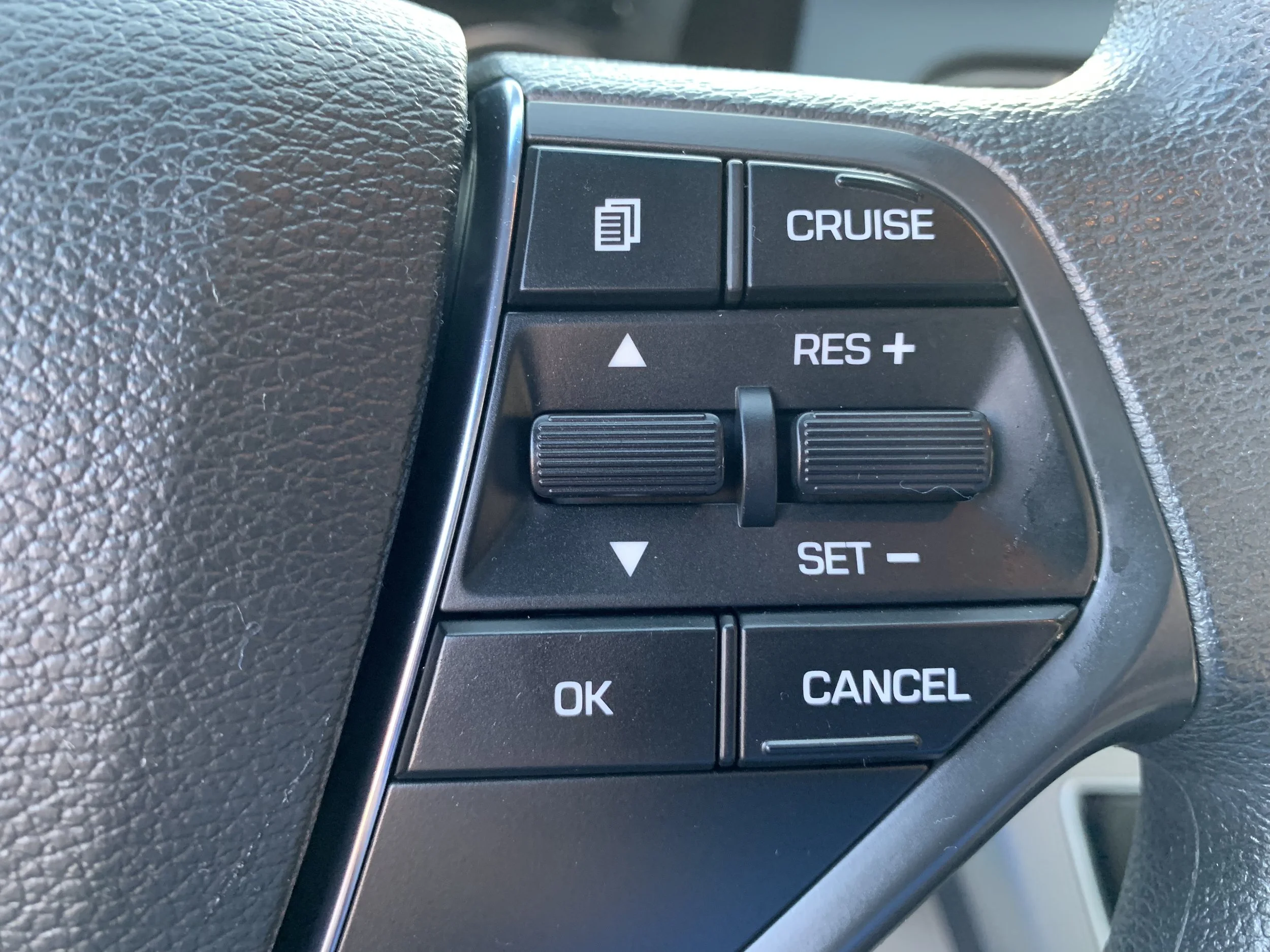2016 Hyundai Sonata Sport Wheel Right.jpg