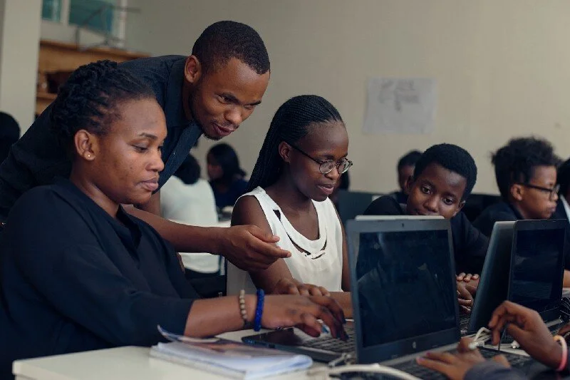 From Virtual Classrooms to Virtual Career Opportunities