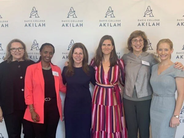 Get to know Davis College’s Advisors