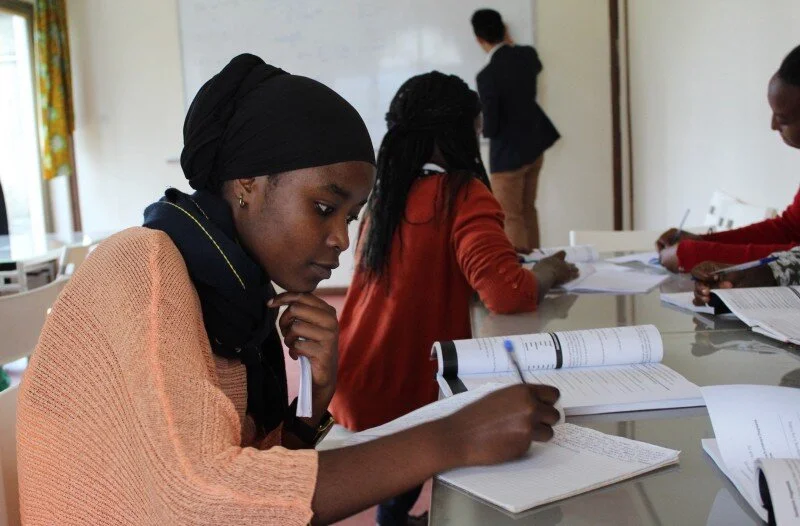 Setting Applicants Up for Success: Akilah Provides Free English Language Course