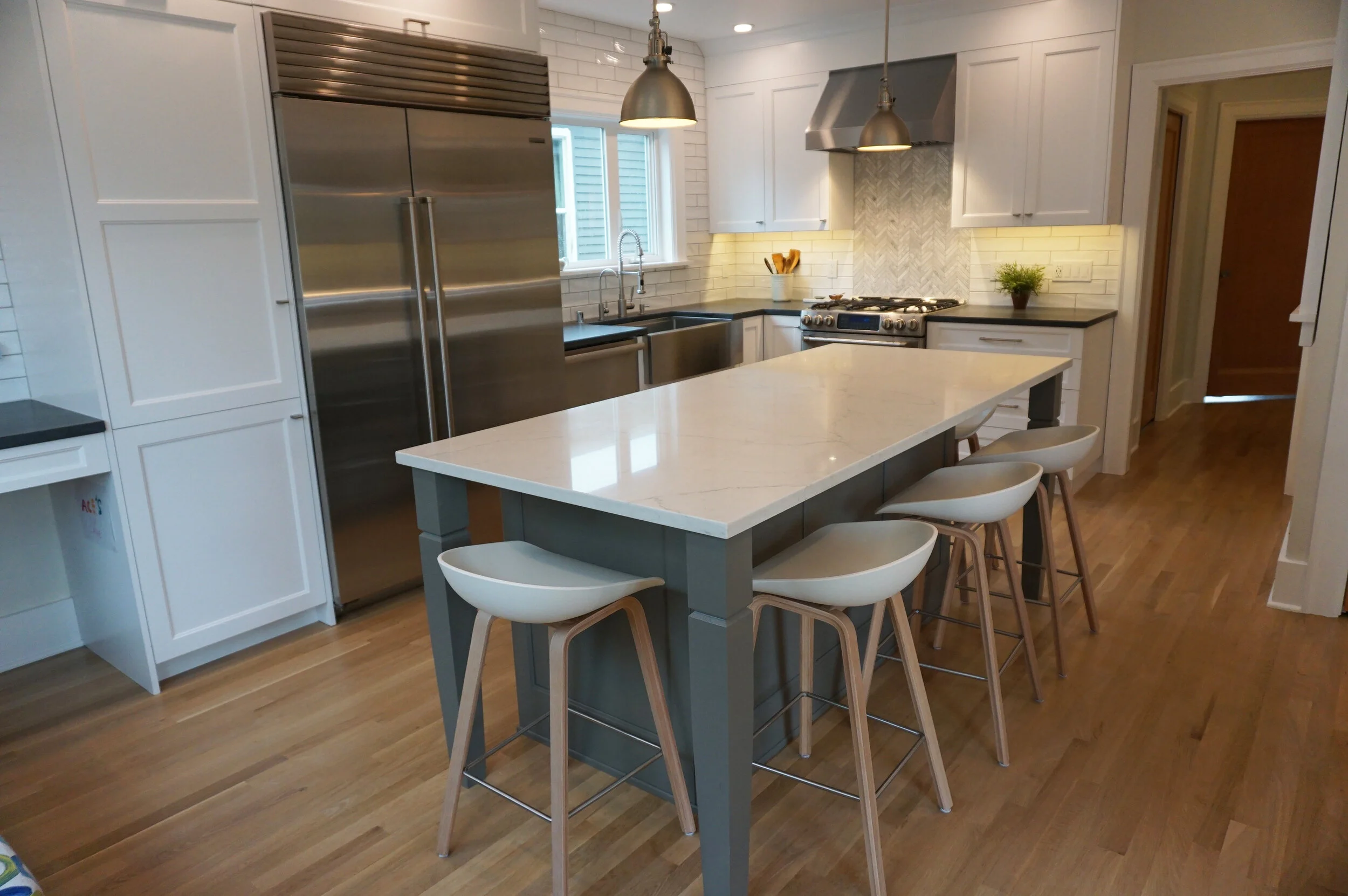 Island West-closerbetter.JPG