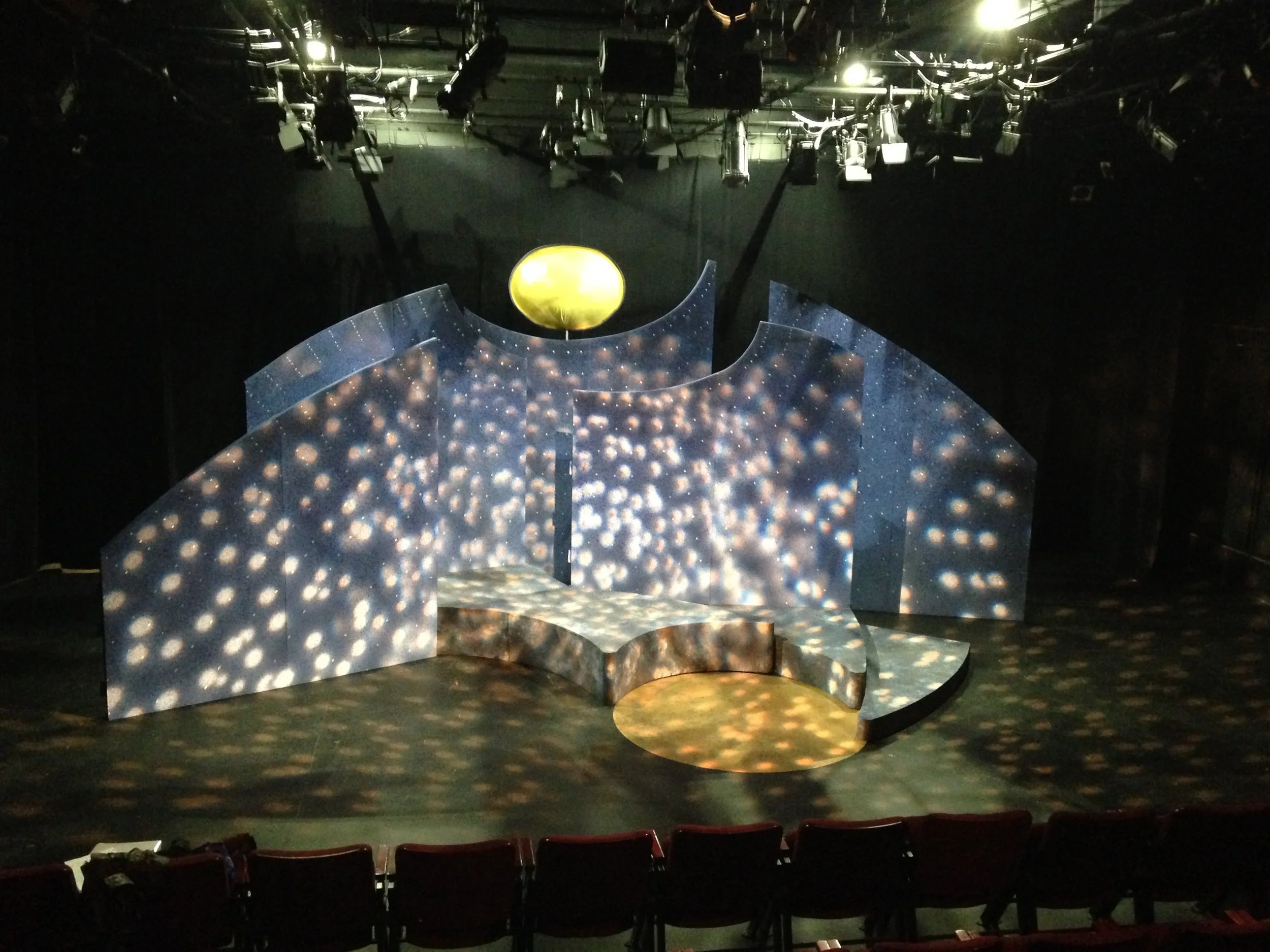 Set of Magic Flute, Opera Lyra