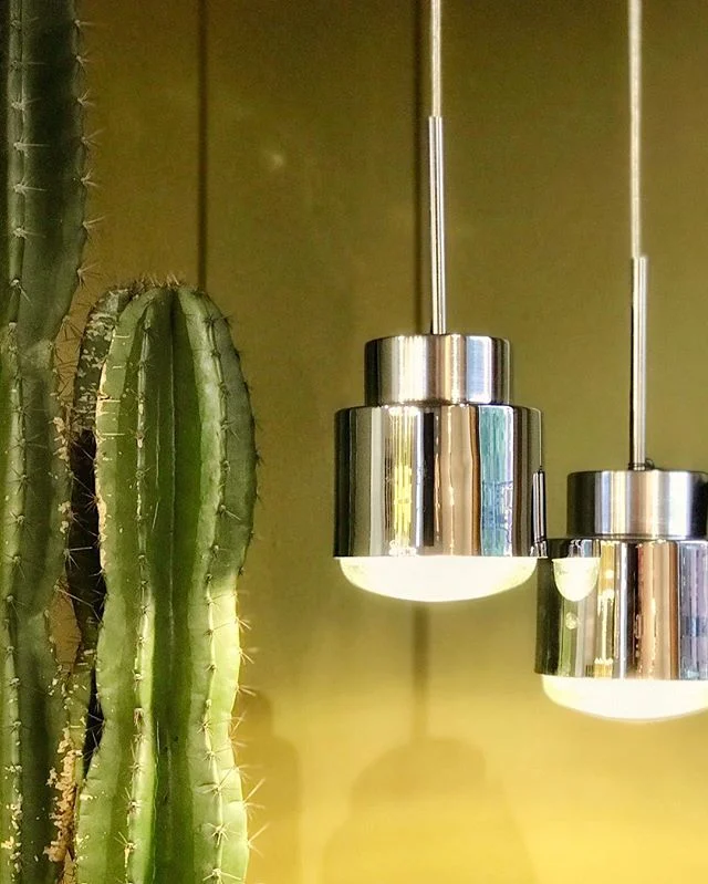 For us, the choice of lighting can make or break the mood of any room.⁣
⁣
The showroom of David Pompa will illuminate your soul.⁣
⁣
⁣⁣⁣
⁣&laquo;⁣⁣⁣⁣⁣⁣⁣⁣⁣⁣
⁣
#lightyouup⁣
#pendantlight⁣
#canterarosa⁣⁣⁣
#copper⁣⁣⁣⁣⁣⁣⁣
#illuminate⁣
#volcanicrock⁣⁣⁣
#dav