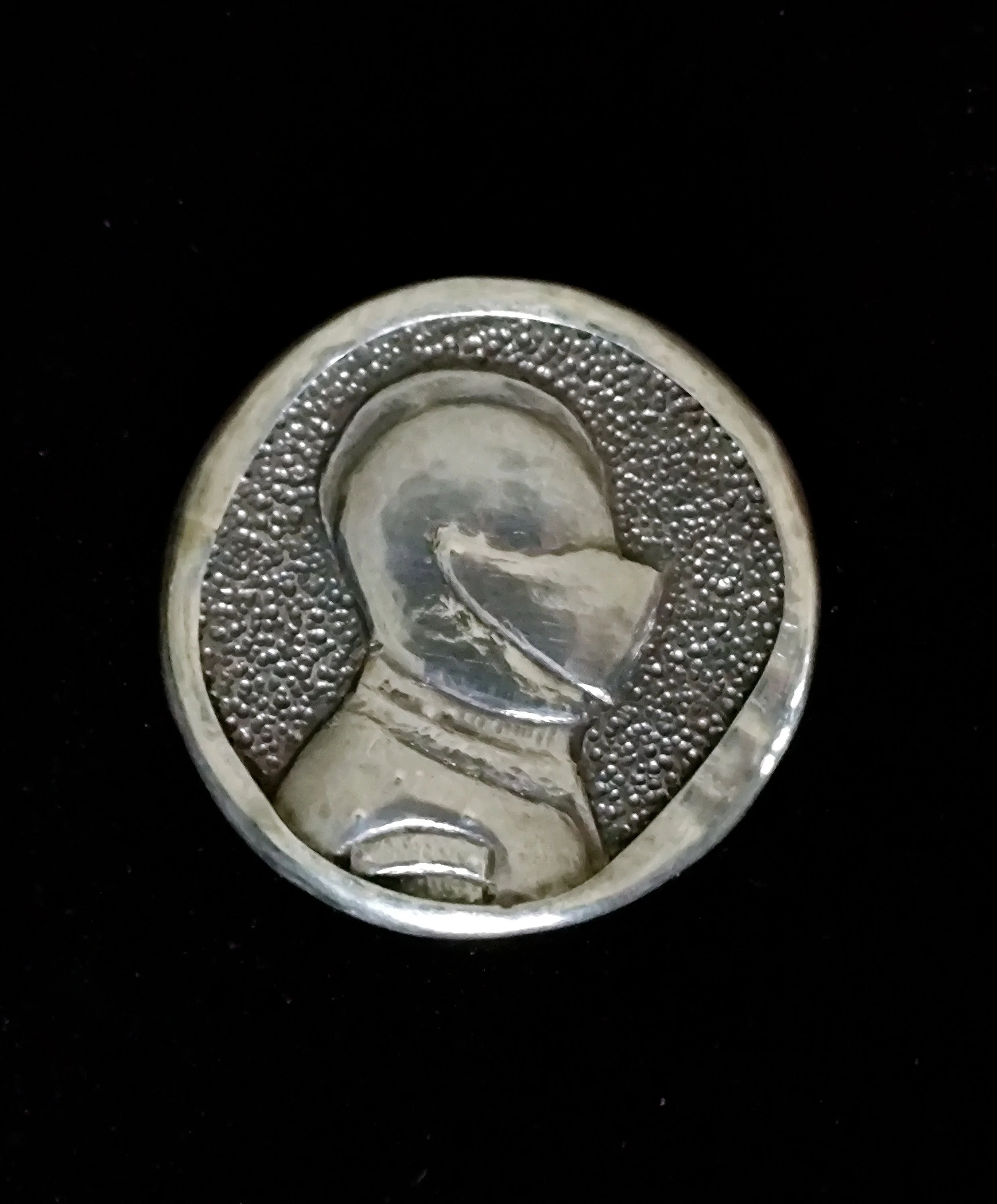 Knight Pin