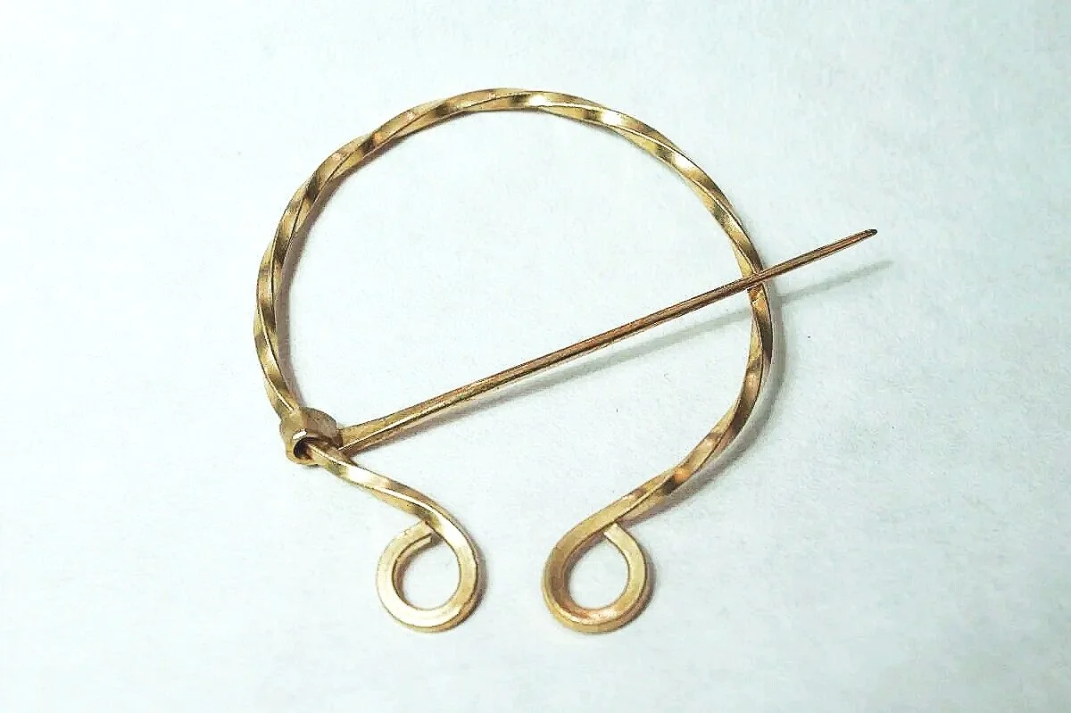 Penannular Brooch