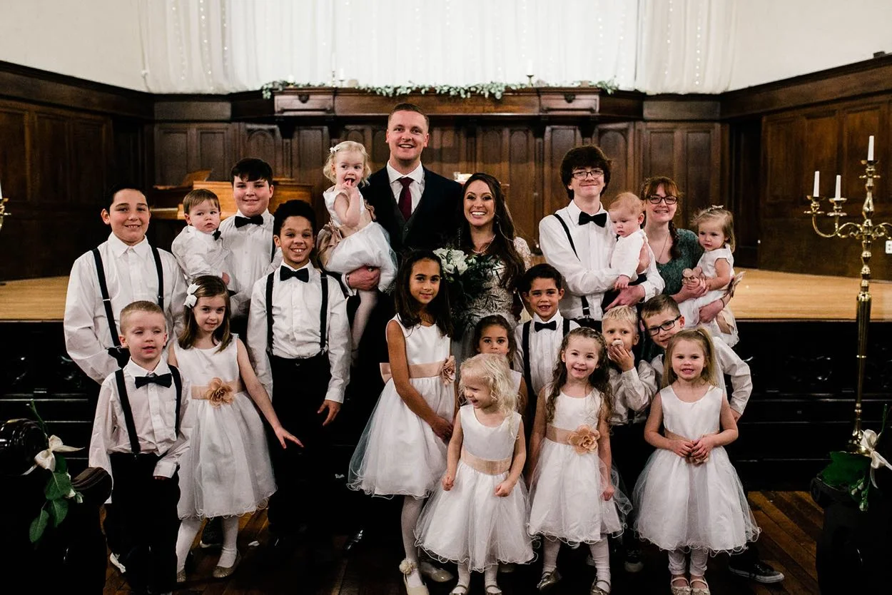 How much do couples spend on a wedding in Marion IN - (County)? The average wedding cost in 2018 was $20,696