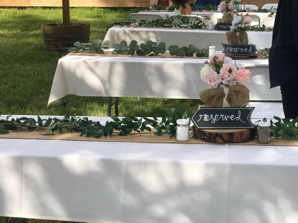 outdoor wedding reception table decor