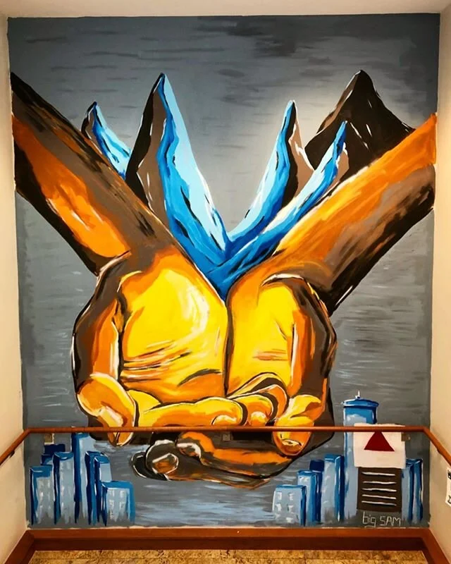 This mural is entitled &ldquo;Encompass&rdquo;, painted for @bu_hillel about 1.5 years ago. This work has become extremely  influential for my future mural commissions, paintings, ideas, and overall projects.
𝙃𝙚𝙧𝙚&rsquo;𝙨 𝙖 𝙨𝙪𝙢𝙢𝙖𝙧𝙞𝙯𝙚𝙙