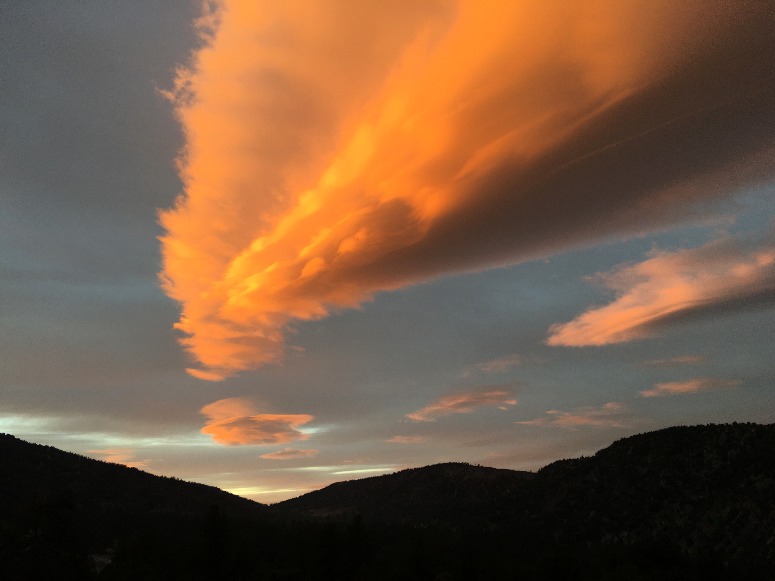 Lenticular Cloud Starcraft Carrier