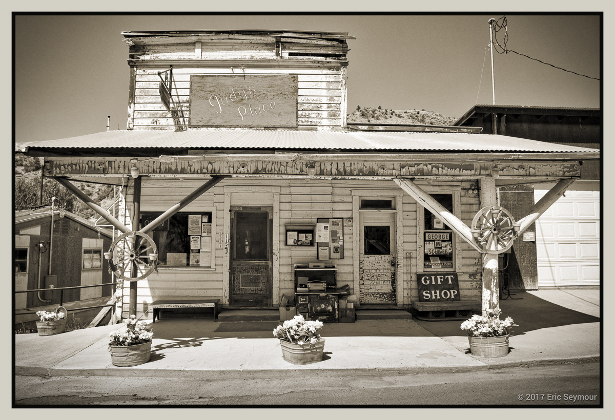 Mitchell Oregon. August 2017.