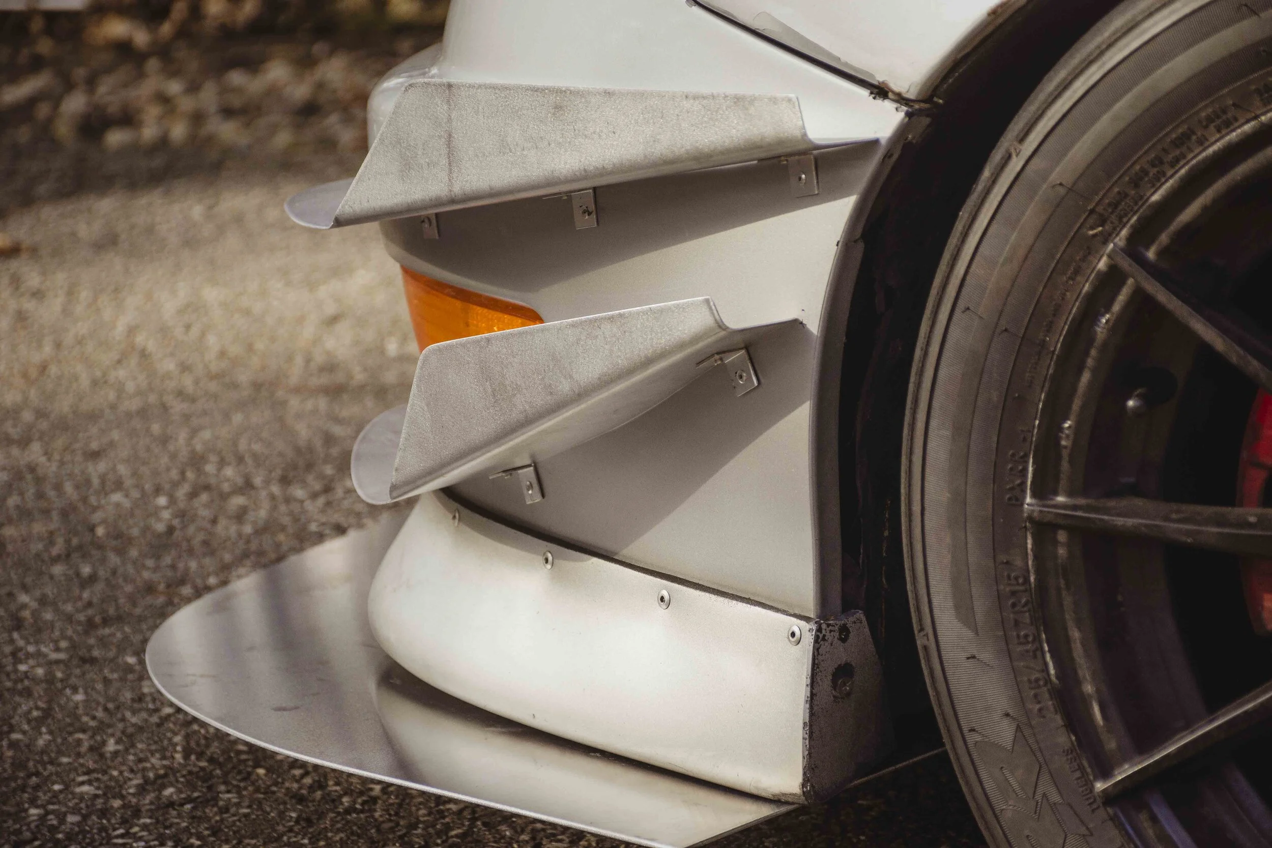 V.2 Acura Integra Dual Front Bumper Canards