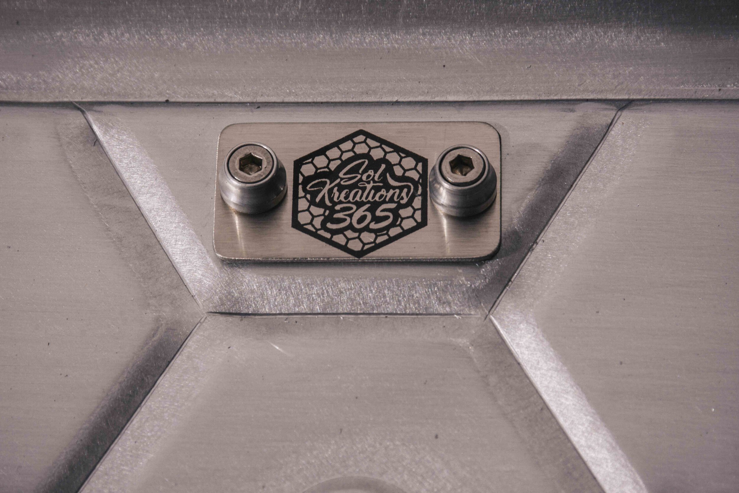 Logo Plaque