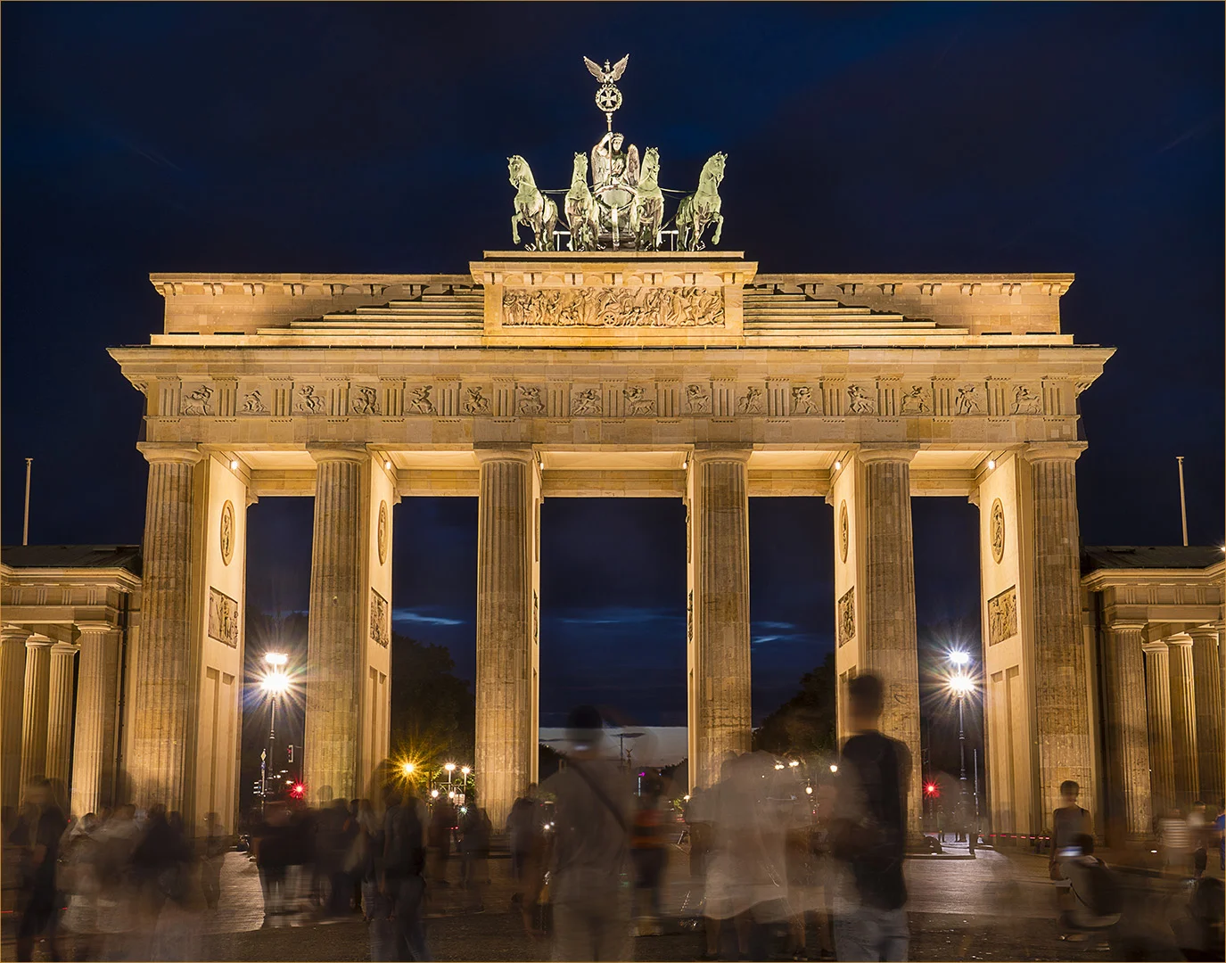 DPI_2nd_Pictorial_Brandenberg gate_Phil Lawrence_A Gr