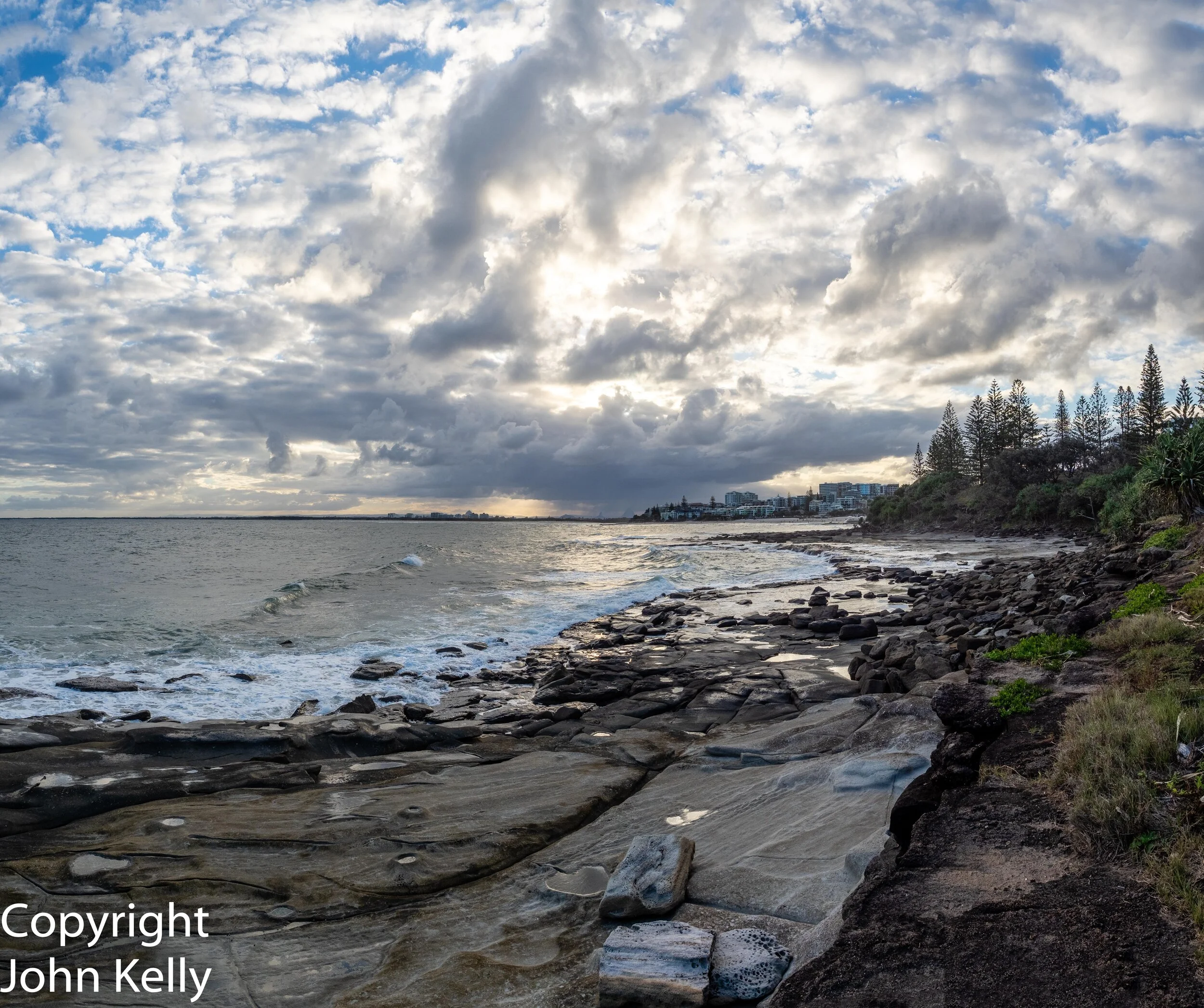 John then takes bracketed portrait panoramic images, combines and processes to achieve the desired outcome. 12 frames, portrait orientation, -1,0,+1 bracketing, HDR Pano in LR, no pre-processing of frames.