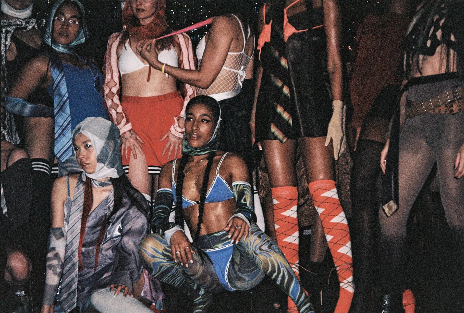 RAYE - Black Mascara.