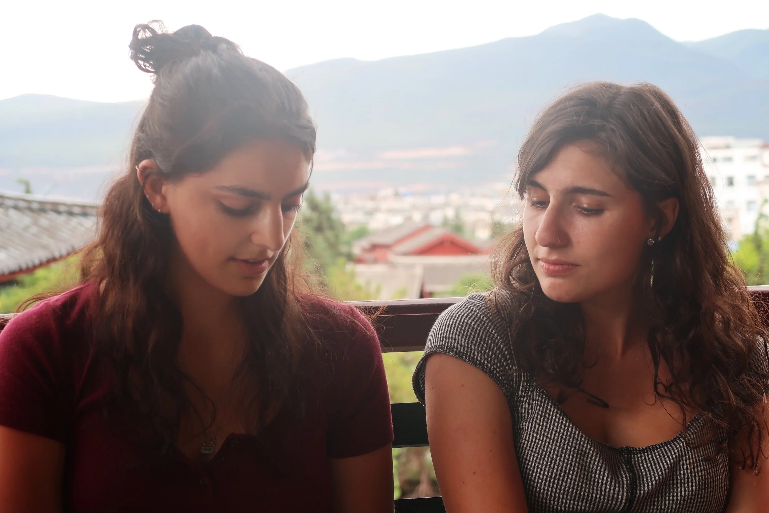  wandering eyes  Lijiang, 丽江 