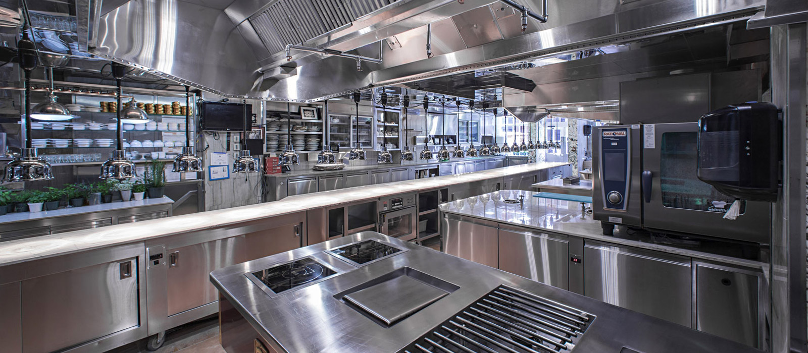 kitchen-panorama.jpg