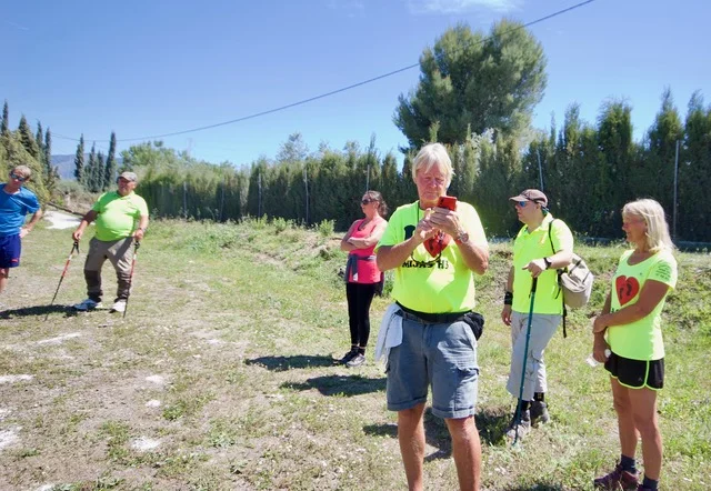 Hash Flash - Seaman Staines - Run 1626 - 14 April 2019 - Photo 31.jpeg