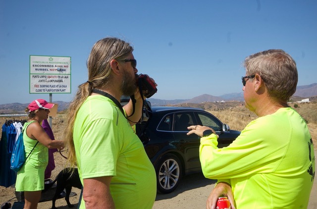 Hash Flash - Seaman Staines - Run 1655 - 01 Sep 2019 - Photo 9.jpeg