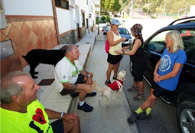 Mijas H3 - Hash Flash Seaman Staines - Run 1661 - 13 Oct 2019 - Photo 2.jpg