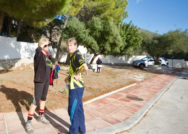 Hash Flash - Seaman Staines - Run 1668 - 01 Dec 2019 - Photo 4.jpeg