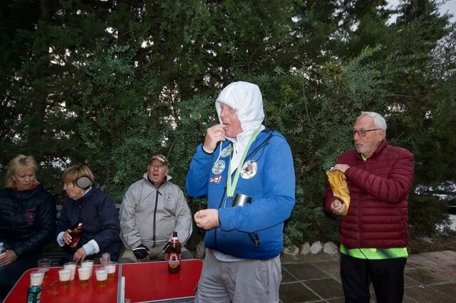 Hash Flash - Seaman Staines - Run 1668 - 01 Dec 2019 - Photo 46.jpeg