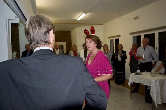 Mijas H3 - Hash Flash Seaman Staines - Run 1670 Xmas Ball - 13 Dec 2019 - Photo 38.jpeg