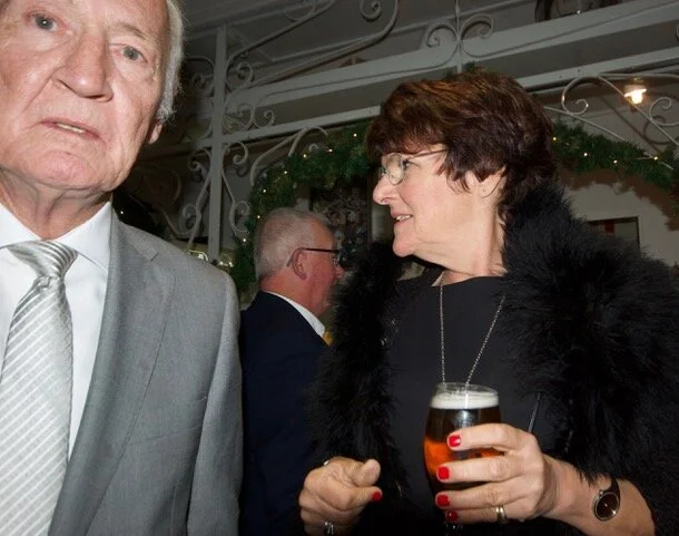 Mijas H3 - Hash Flash Seaman Staines - Run 1670 Xmas Ball - 13 Dec 2019 - Photo 101.jpeg