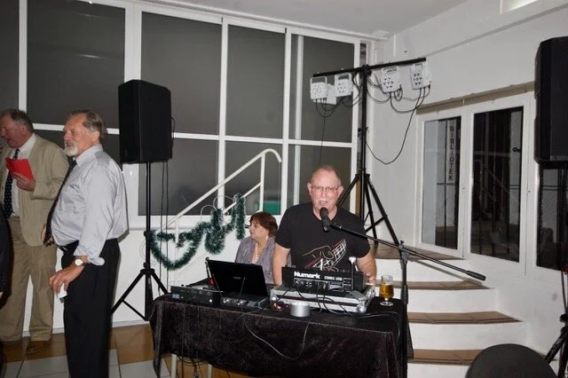 Mijas H3 - Hash Flash Seaman Staines - Run 1670 Xmas Ball - 13 Dec 2019 - Photo 106.jpeg