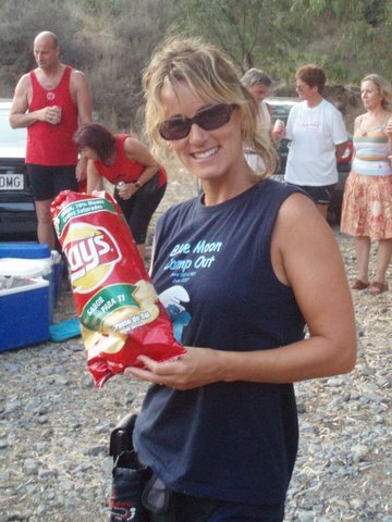 Golden Cascadeadvertises crisps.jpg
