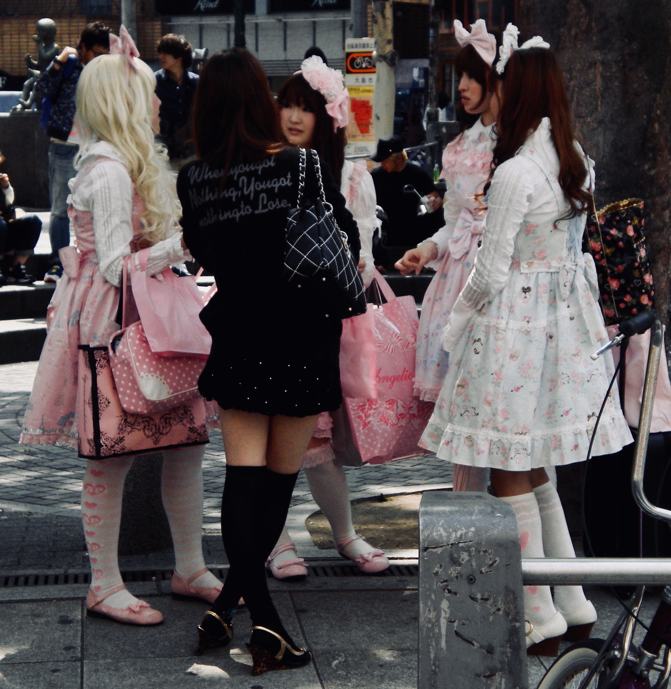 Shinjuku Bo Peep girls