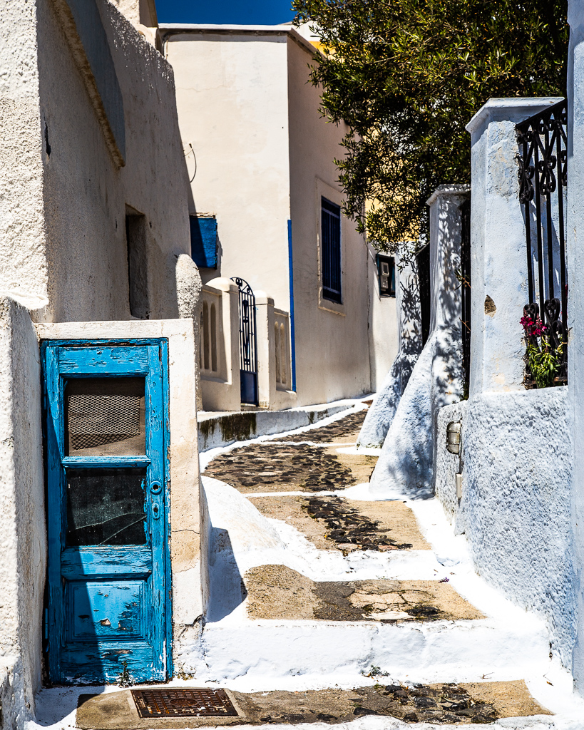 streets of Oia Santorini