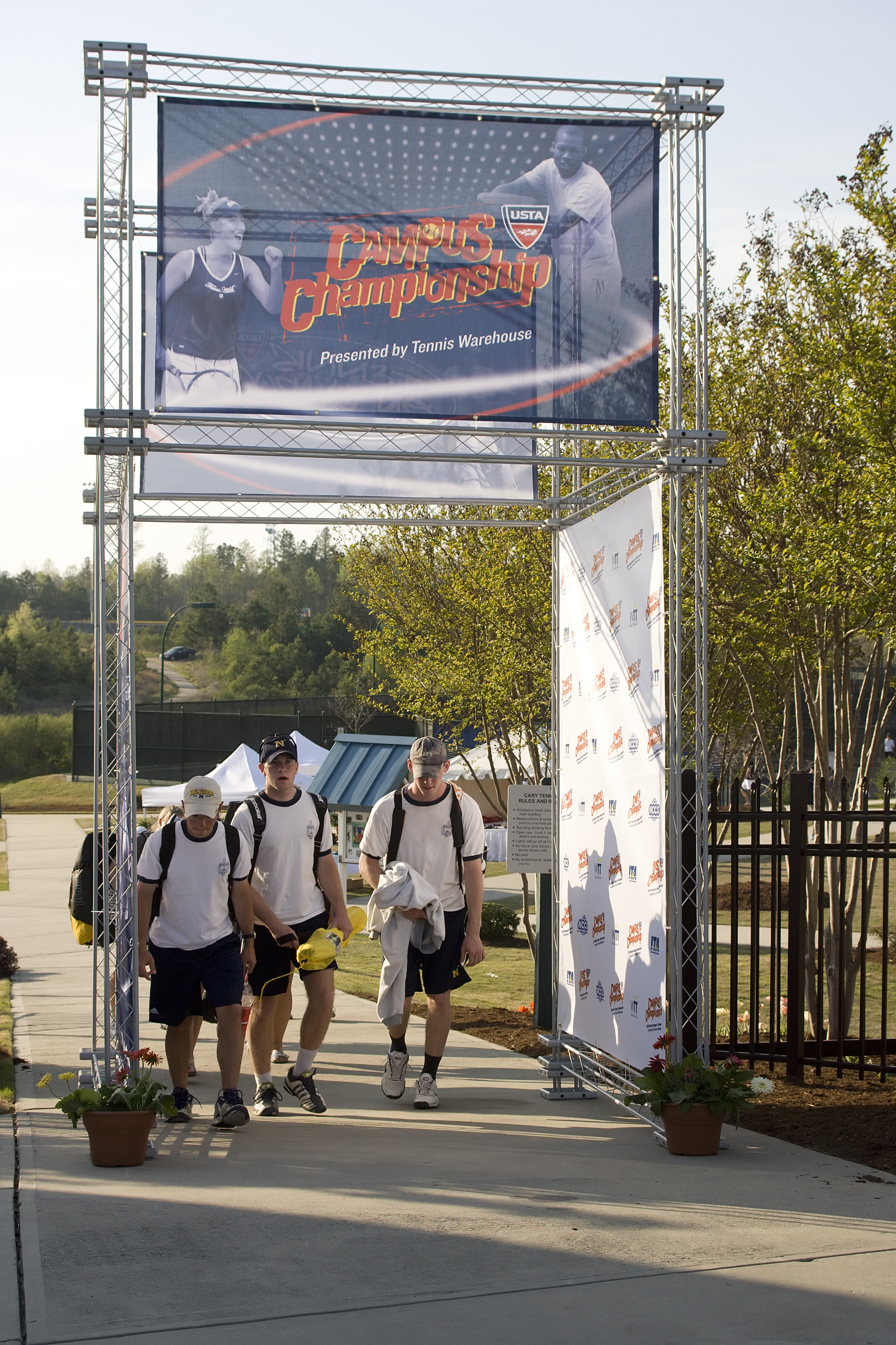 FM_CAMPUS_CHAMPS_08_SIGNAGE_005.jpg