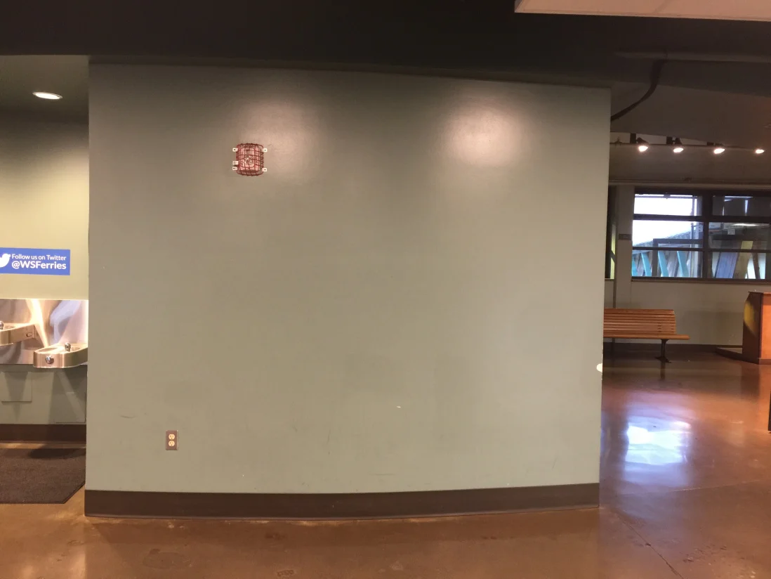 barewall01.jpg