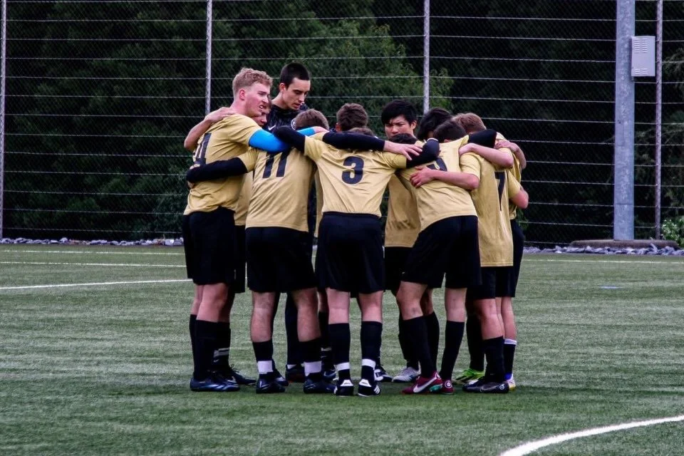 Naja 🫤&hellip; Kopf hoch weiter machen.
Endstand 4:4 gg FC Turkuaz Z&uuml;rich.
Wir verabschieden uns von @luucaa_10 
Danke f&uuml;r deinen Einsatz bei R&auml;mi💙🤍.
Wir w&uuml;nschen dir viel Erfolg auf deinem neuen Lebensabschnitt in Cambride! Fa