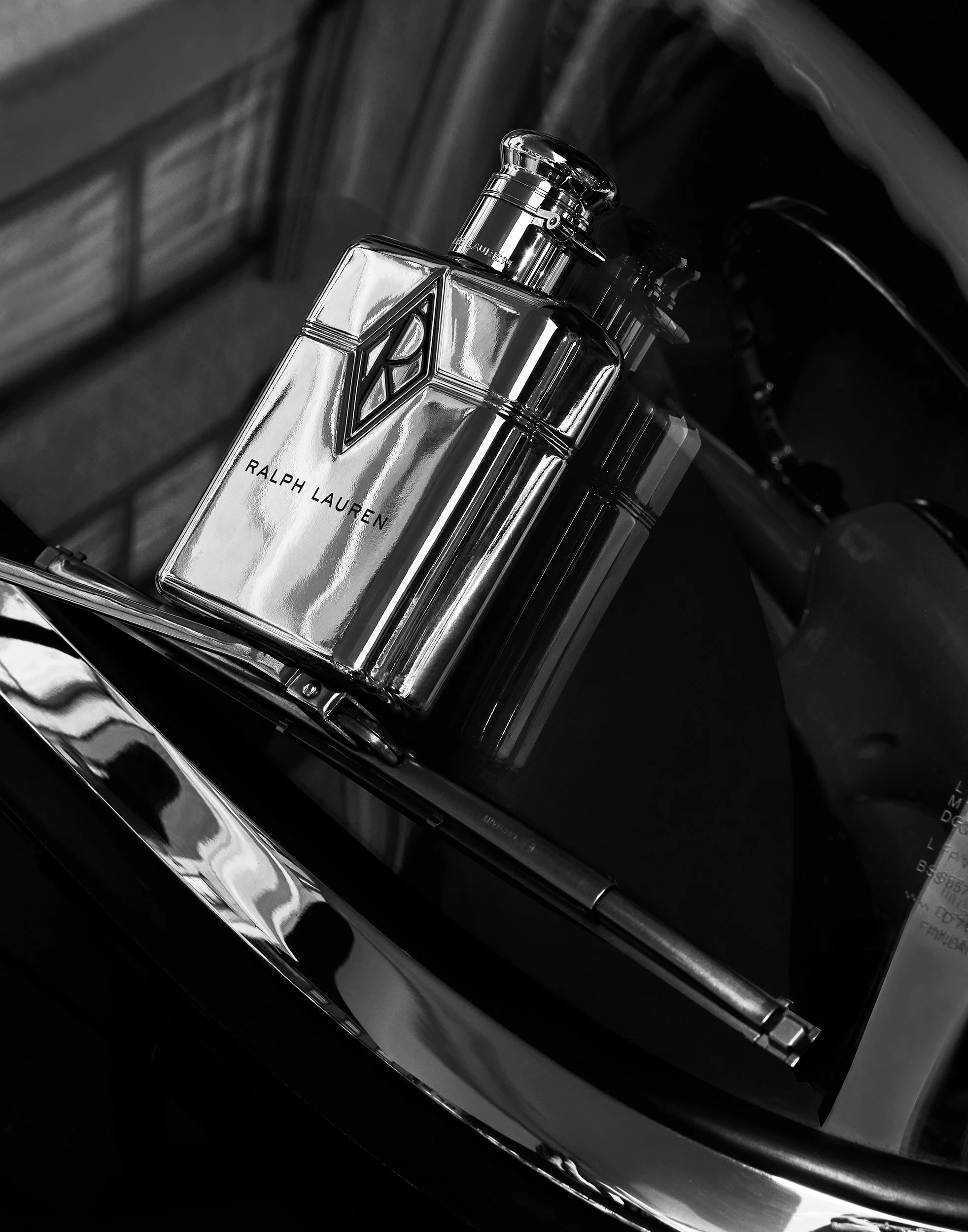 VX_RE_RALPHS_CLUB_FRAGRANCE_J001454_S5_012_0360_COMP.jpg
