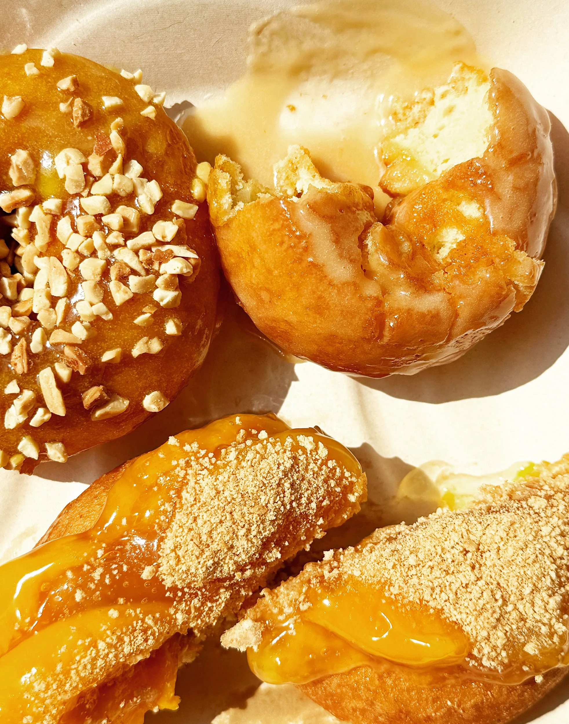 VX_RE_DOUGHNUTS_AAAB5D05-8B47-44D4-9C47-29758163F745.jpg