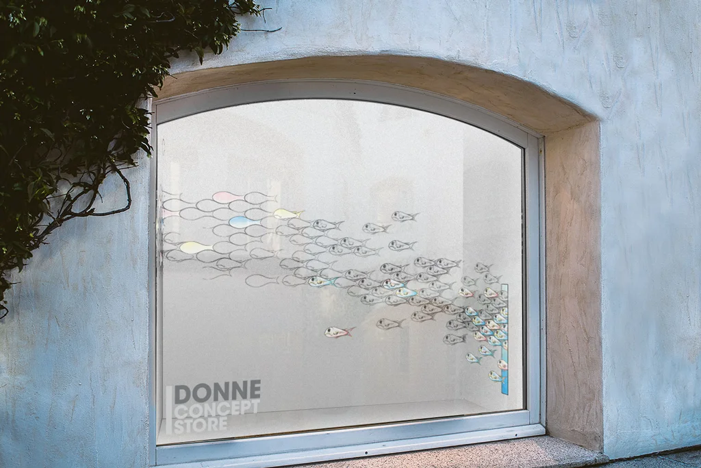 donne_concept_store_vetrofania_vetrina_illustration_porto_cervo.jpg