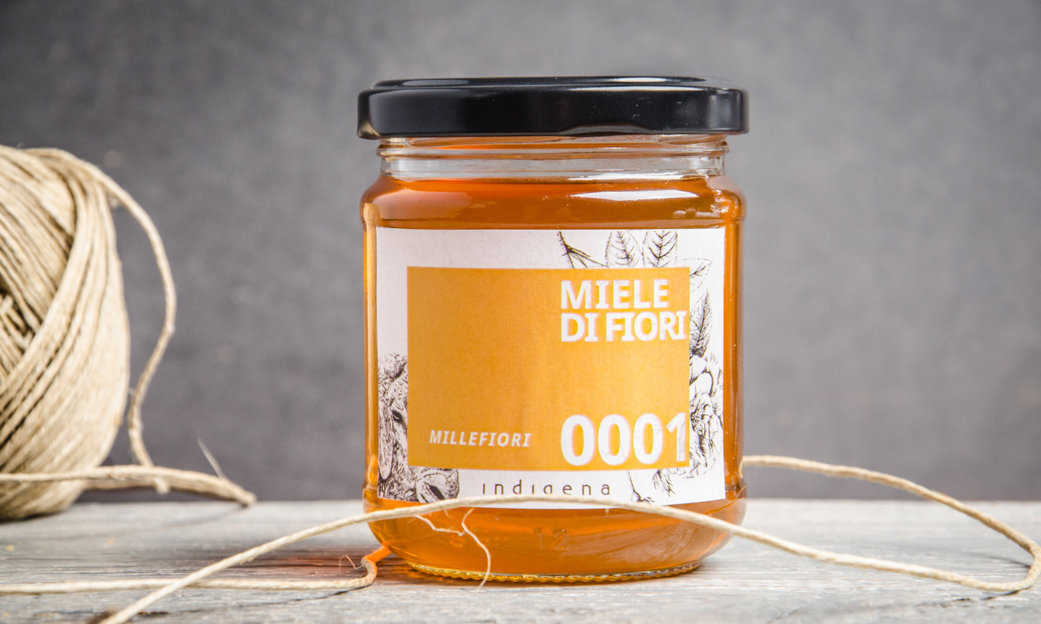 Indigena-packaging-branding-biologico-bio-drawing-honey.jpg