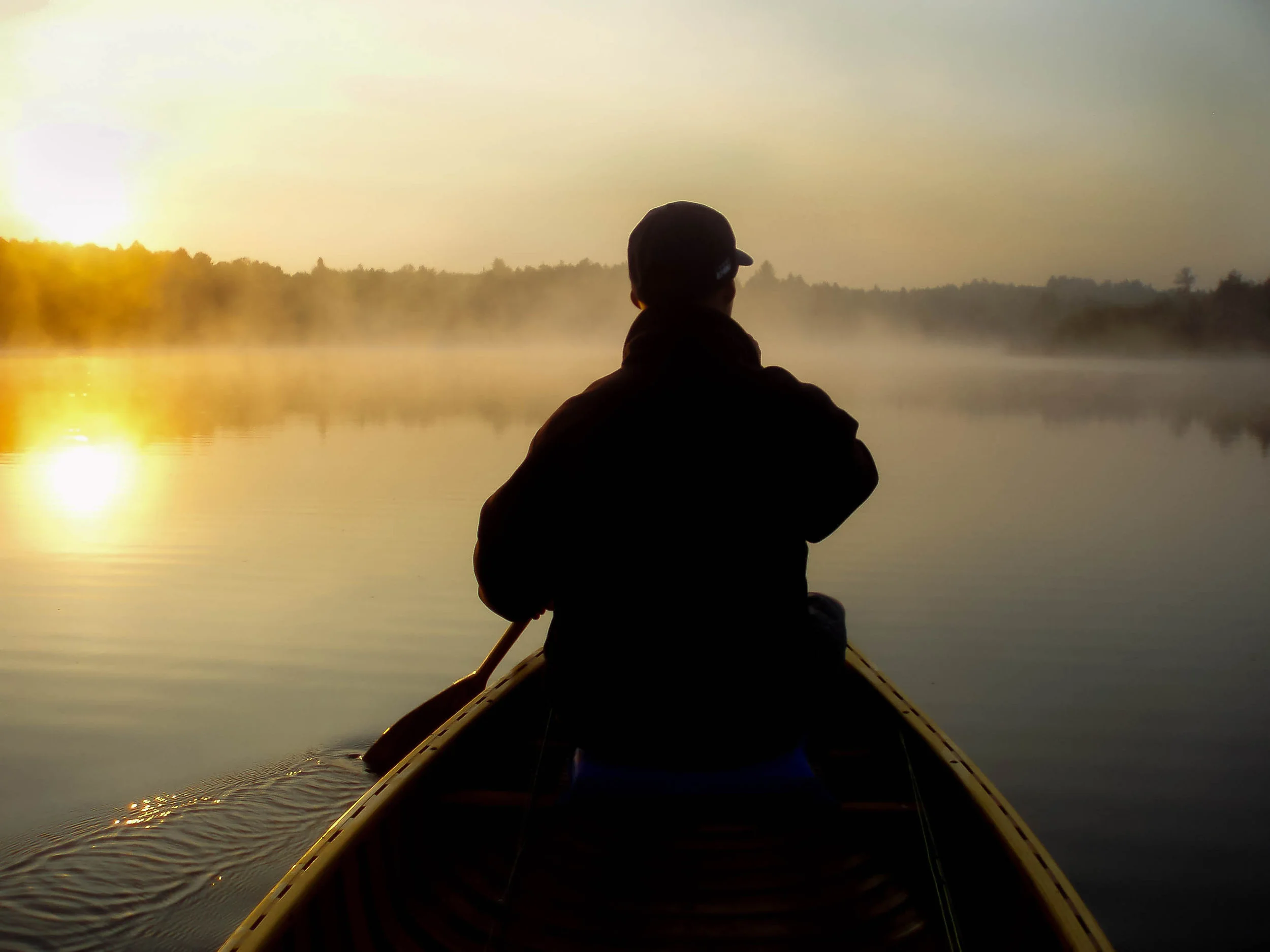 shutterstock_566022133-paddling-canoe.jpg