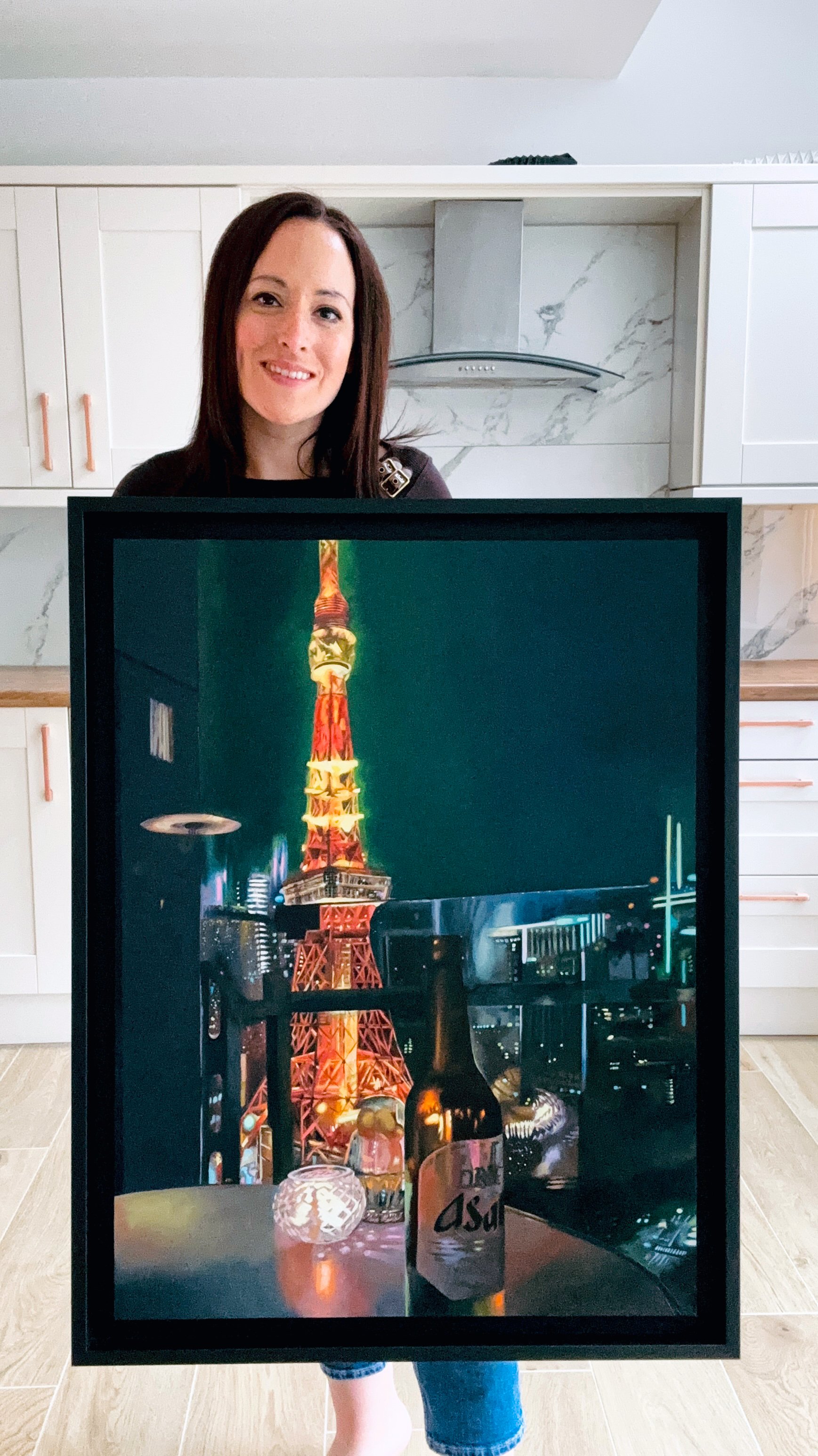 TOKYO_TOWER_HOLDING5.jpg