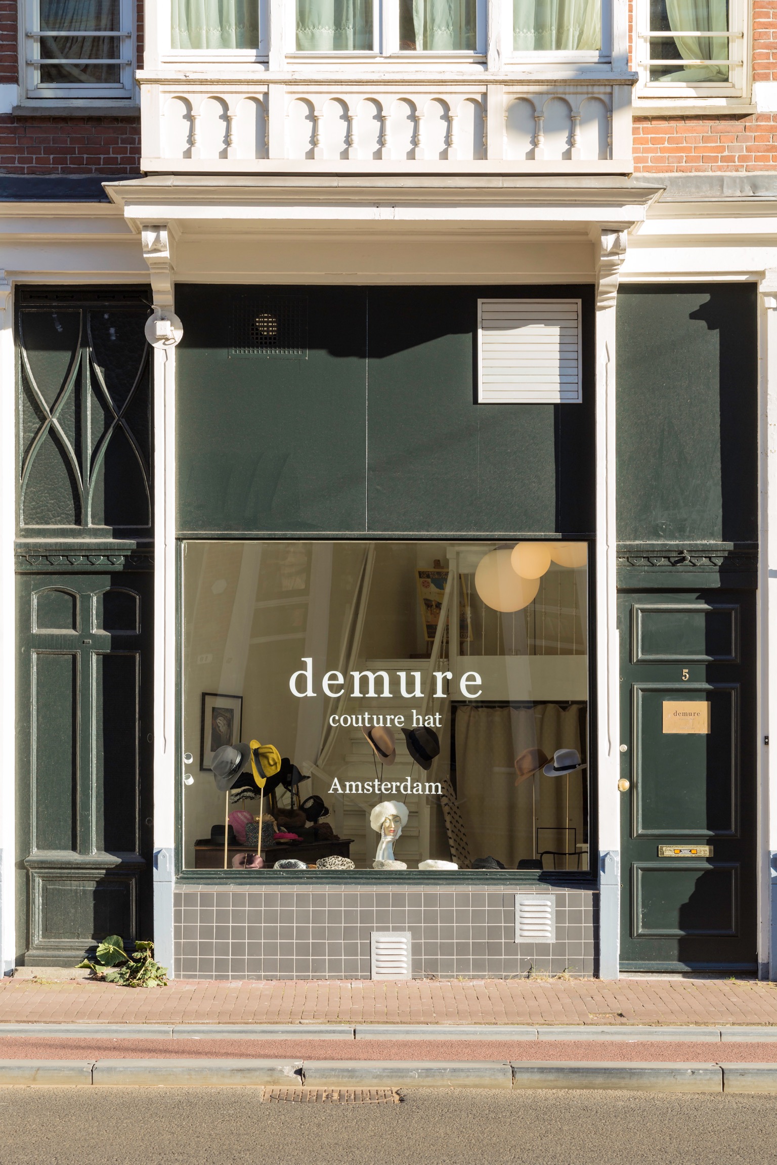 demure studio shop, Korte Marnixstraat 5, 1013 HT Amsterdam