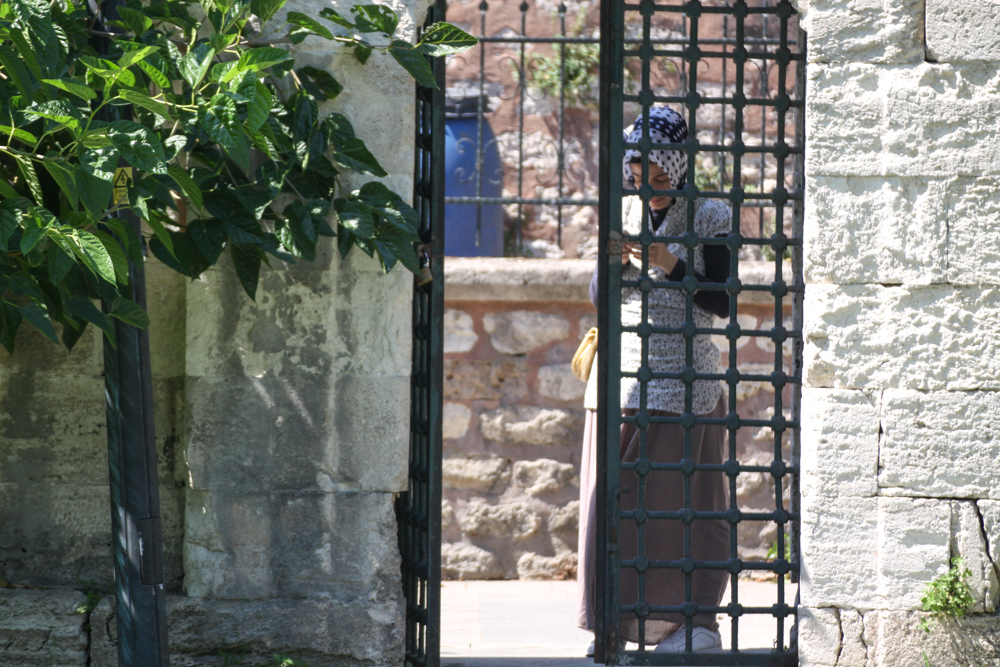 20110817-istcourtyardwoman copy.jpg