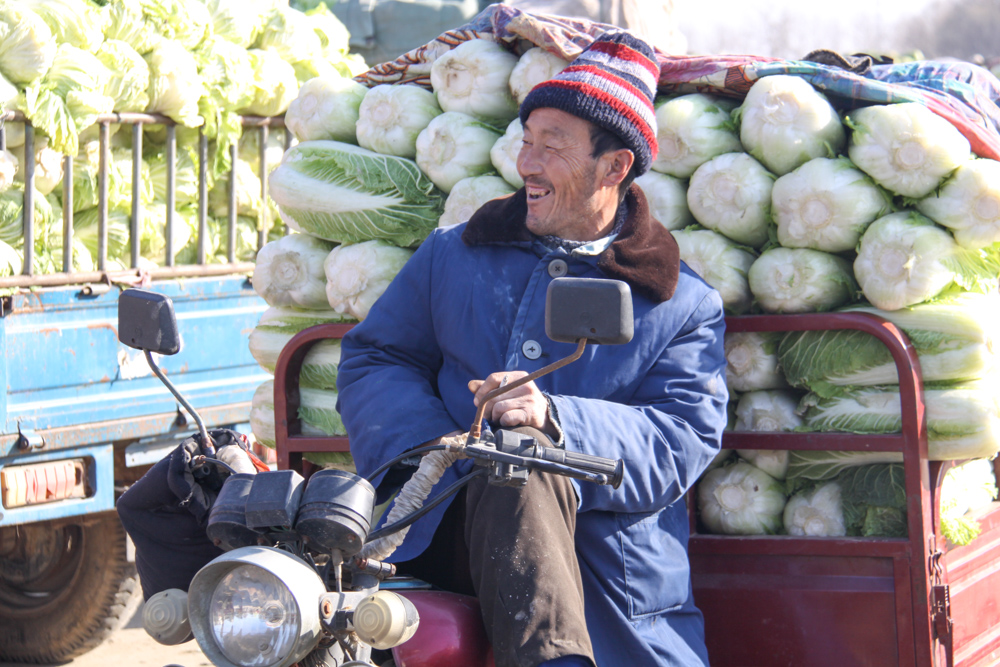 20091114-daxinglaughinglettuceman copy.jpg